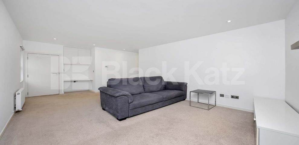 			NEW INSTRUCTION , 1 Bedroom, 1 bath, 1 reception Apartment			 Coldharbour Lane, Brixton